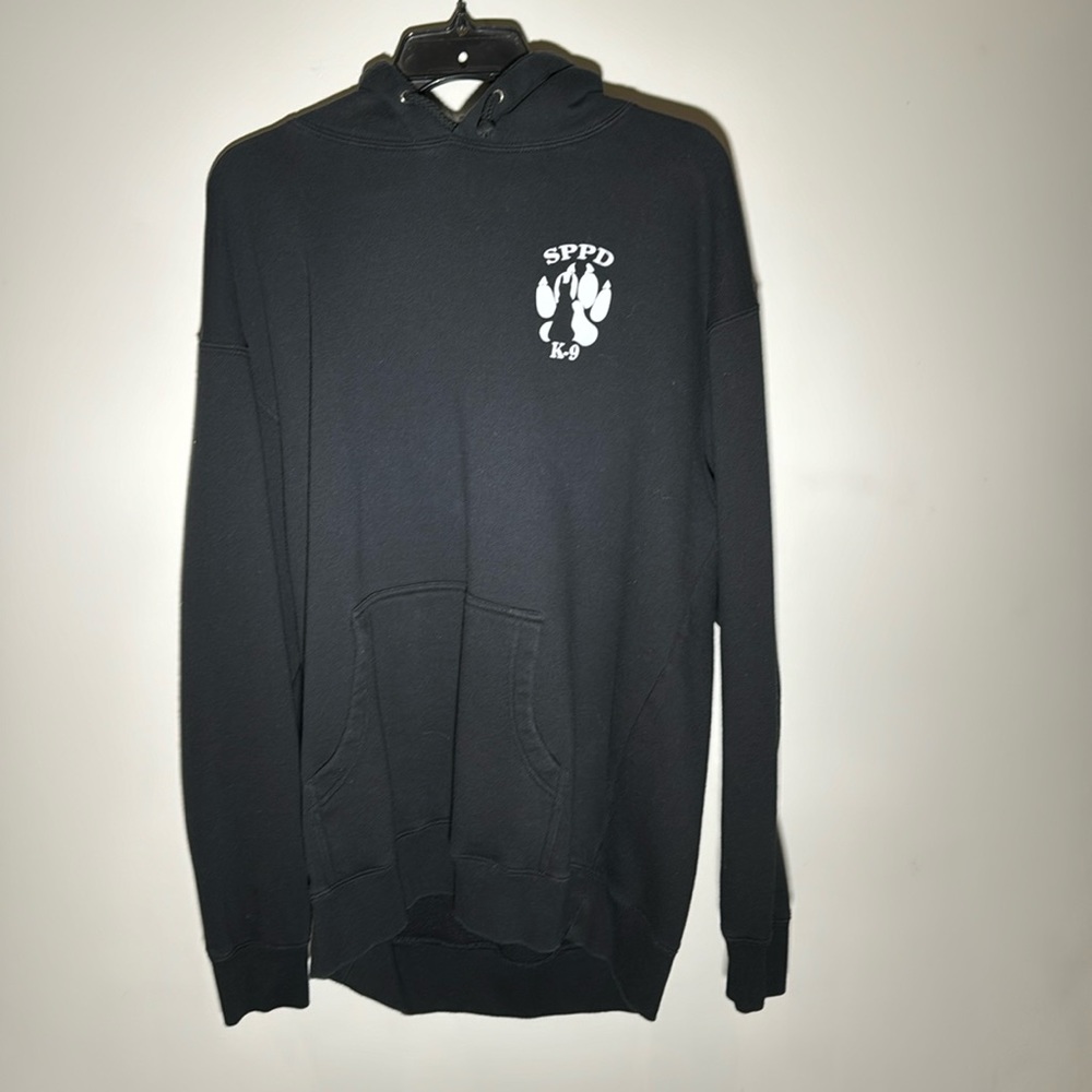 Santa Paula Police K9 Men’s Large Pull over hoodie black